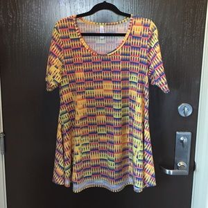 LuLaRoe multicolored M Perfect Tee