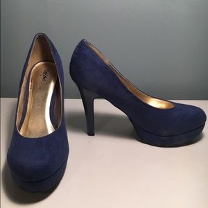 Blue Suede Pumps