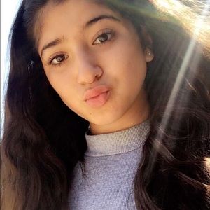 Meet your Posher, Marleni