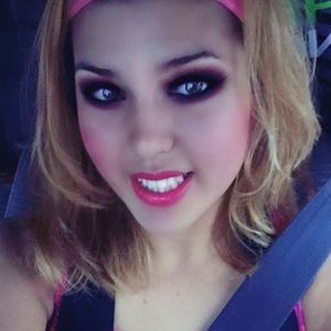 Meet your Posher, Anabel