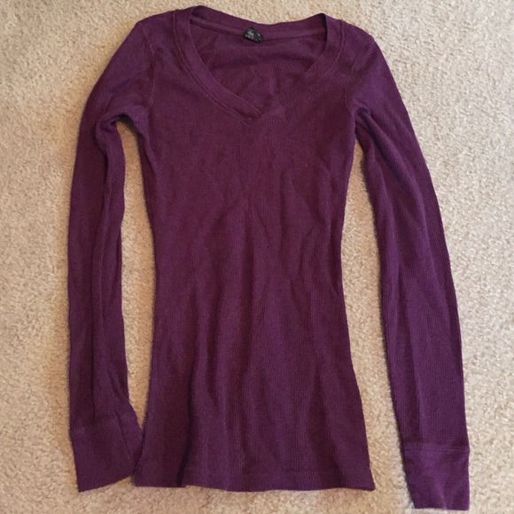Maroon sweater
