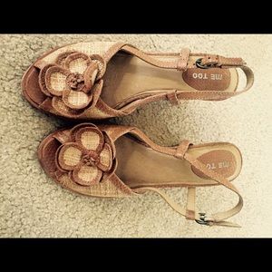 Cute flowered sandals with wedge heel