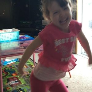 Meet your Posher, Clarissa