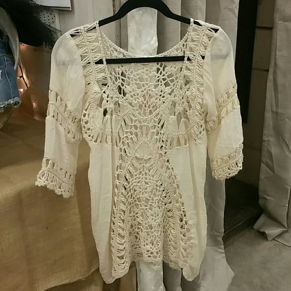 New!! Women's Boutique Crochet Top Ivory - Picture 1 of 3