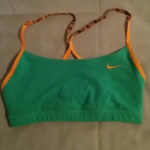 Sports bra