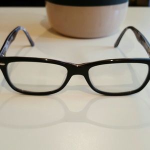 price drop till midnight! Ray Ban frames