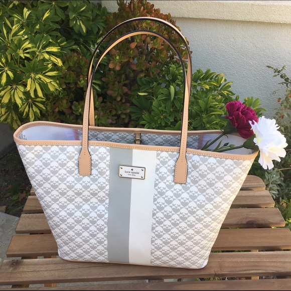kate spade Handbags - SOLD🎄🎉SALE Kate Spade Grey/White Tote Bag