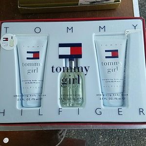 Tommy girl set