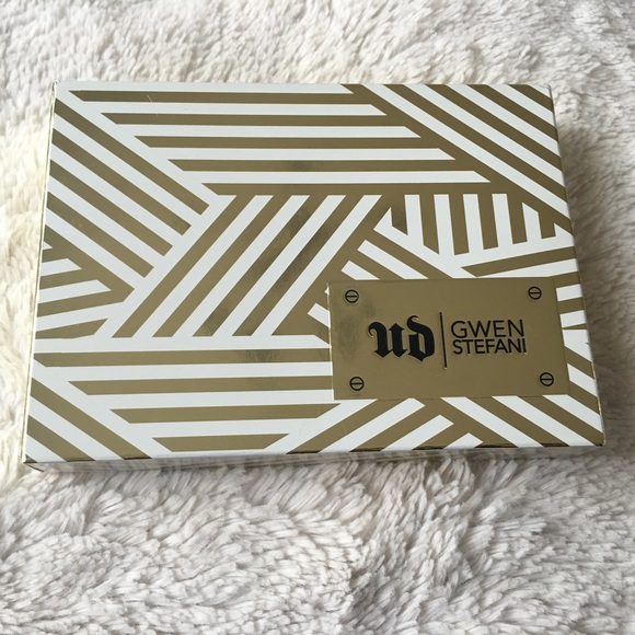 Urban Decay Gwen Stefani Palette (Limited Edition)