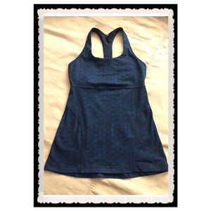 Lululemon tank