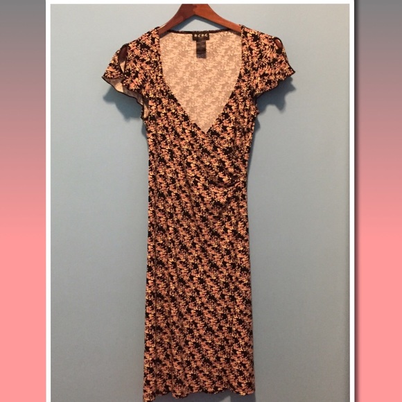 BCBG Paris Floral Pattern V-Neck
