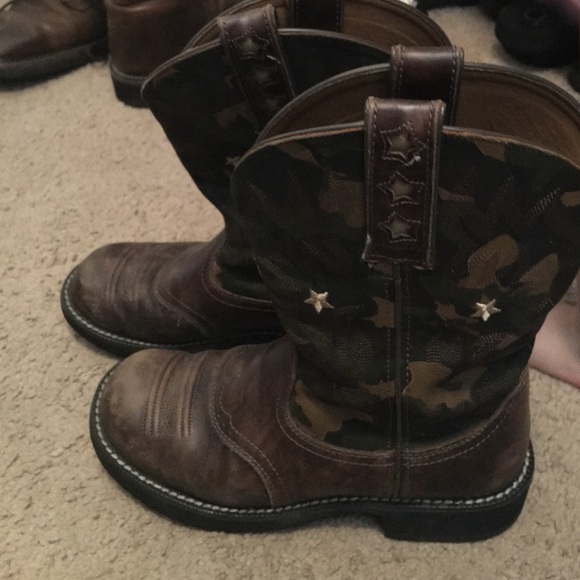 Arian women's boots 7 1/2