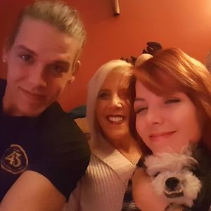 Meet your Posher, Theresa