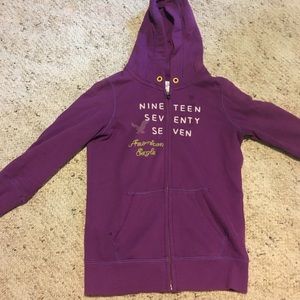 Quarter sleeve hoodie