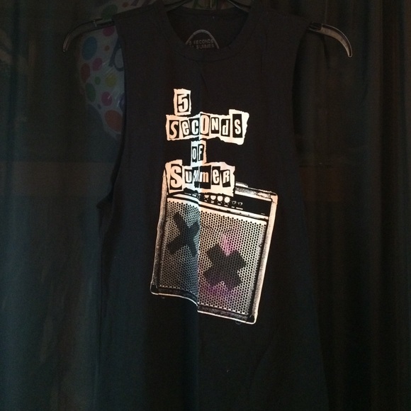 Hot Topic Size XS 5 Seconds Of Summer Tank Black
