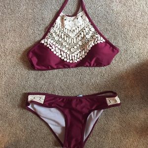 NEVER WORN Lacey halter bikini