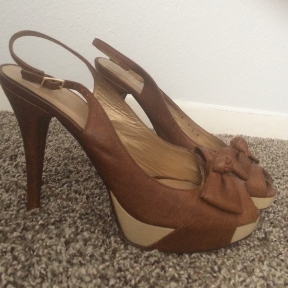 Stuart Weitzman Shoes - Stuart Weitzman brown bow sling back peep toe 9.5