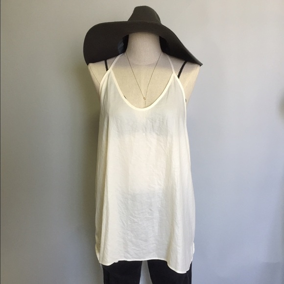 Strap woven top with back details