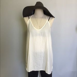 Strap woven top with back details
