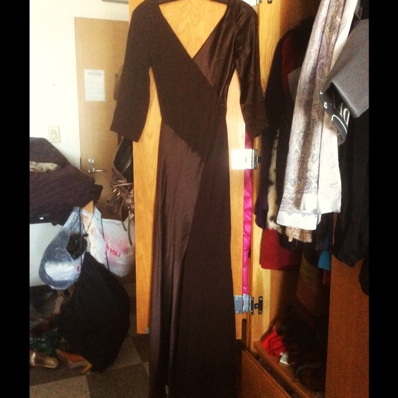 ONE DAY SALE!Never worn Vera Wang evening gown!
