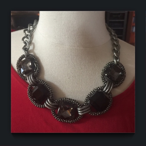 Statement Necklace - Picture 1 of 3