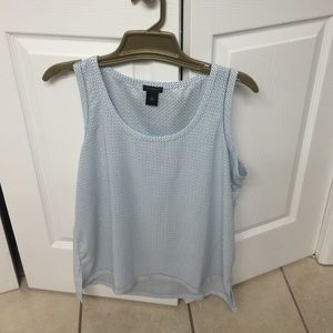 Ann Taylor blue and white patterned shell