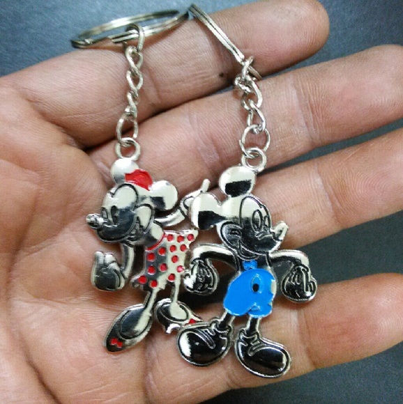 Mickey and Minnie keychains - Picture 2 of 2