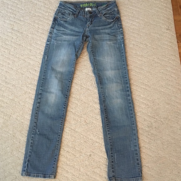 Hydraulic skinny jean