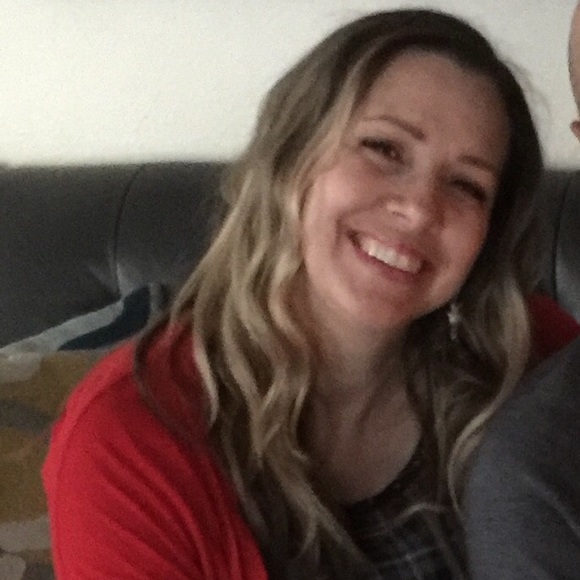 Meet your Posher, Lori