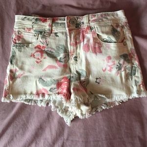Cute floral shorts
