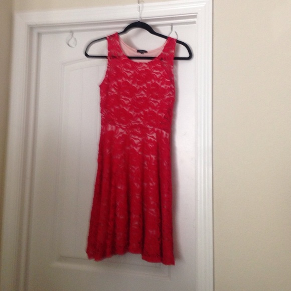 ❌SOLD❌Red Lace Skater Dress - Picture 2 of 4