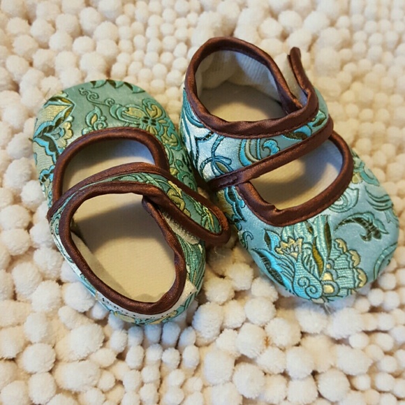 Baby Bella Maya boutique  crib shoes - Picture 1 of 3