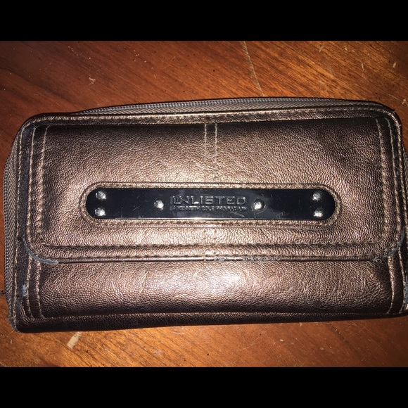 Unlisted by Kenneth Cole Wallet