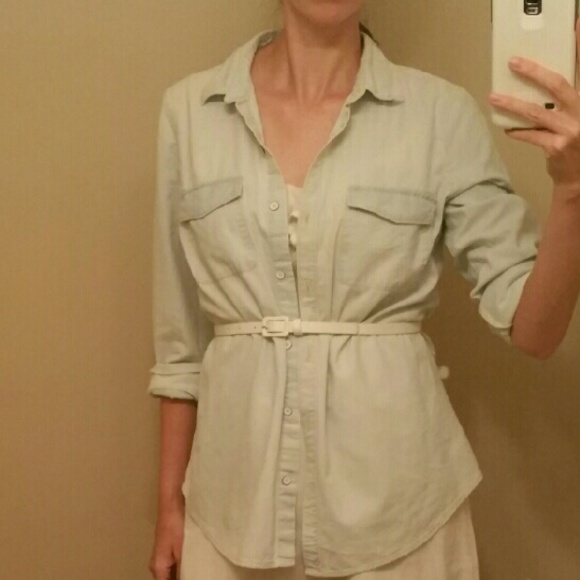 Chambray light wash button down - Picture 4 of 4