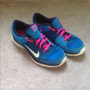 Nike Training Tennis Shoes