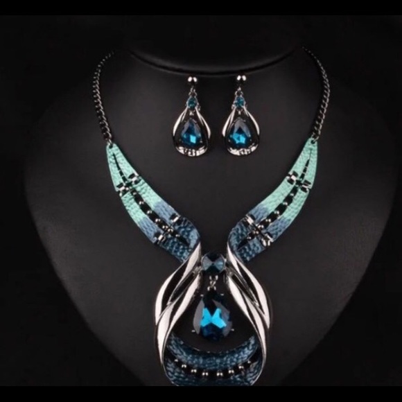 CHUNKY FASHION CHOKER STYLE NECKLACE AND EARRINGS - Picture 4 of 4