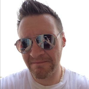 Meet your Posher, Jerry