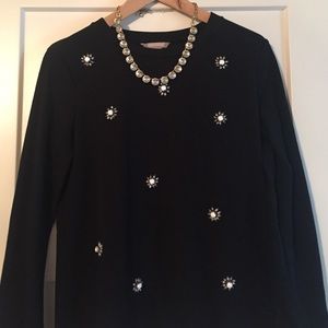 Medium Banana Republic comfy/dressy knit shirt