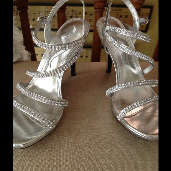 Sparkly Diamond Looking Heels