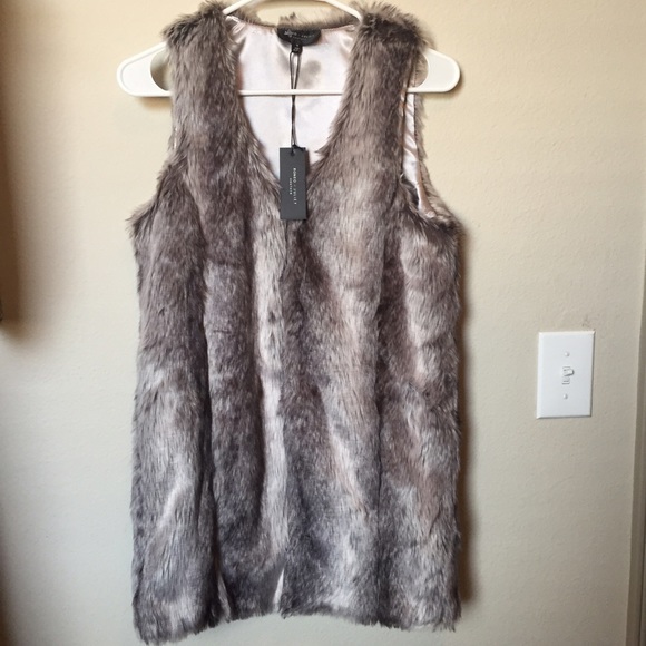 🆕Romeo + Juliet Couture Fur Vest - Picture 2 of 3