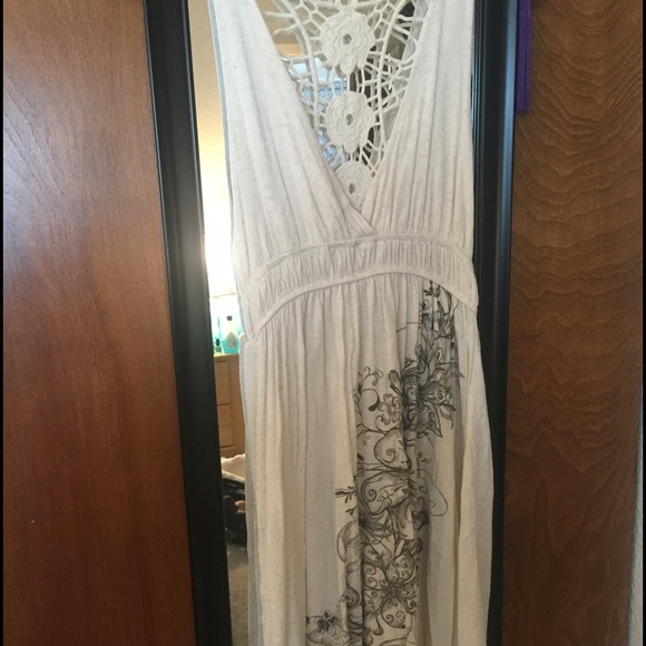 Tank top dress with lace back and floral design