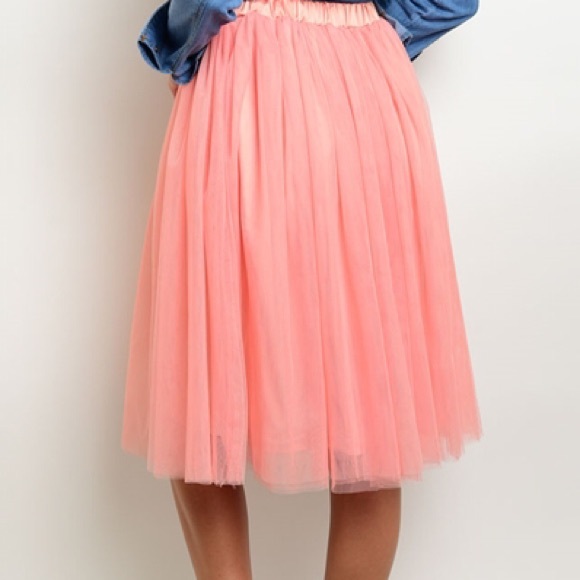 Tiffany Tulle Midi Skirt - Pink - Picture 2 of 2