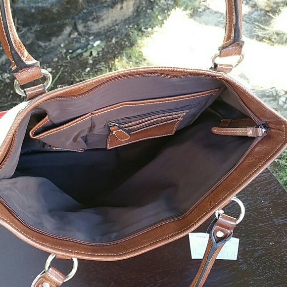 Purse - Picture 2 of 3