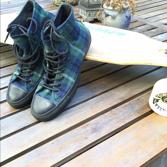 Converse Shoes - ✂️Final cut✂️Plaid Converse high tops!!!  Sz. 7