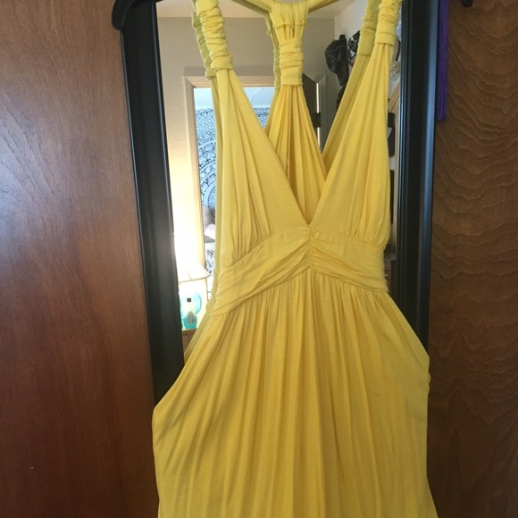 Yellow keyhole dress
