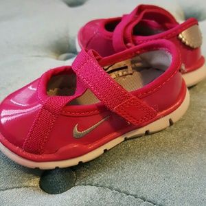 Infant Nike Mary Janes