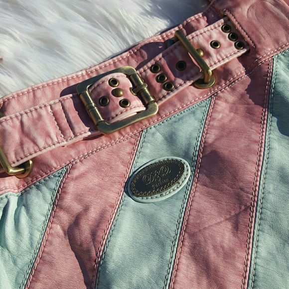 Boutique Handbag - Picture 2 of 3