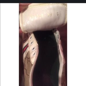 Gucci Shoes - ๐SALEE๐ Gucci sneakers ( Authentic) Gucci Shoes - ๐SALEE๐ Gucci sneakers ( Authentic)