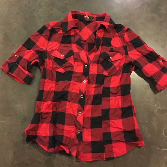 Plaid snap up flannel.