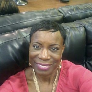 Meet your Posher, Sandra